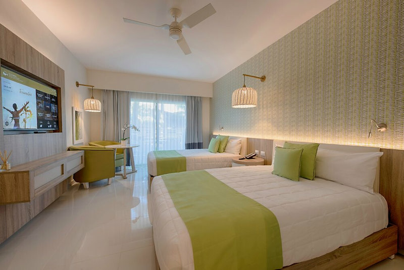 Grand Sirenis Punta Cana Resort 6