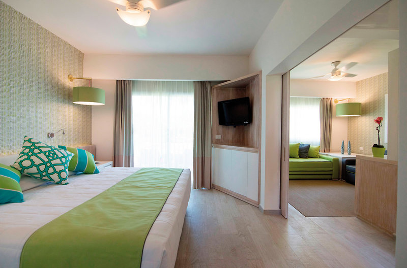 Grand Sirenis Punta Cana Resort 8
