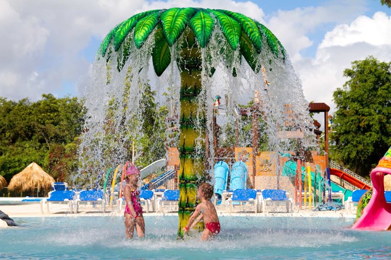 Grand Sirenis Punta Cana Resort 27