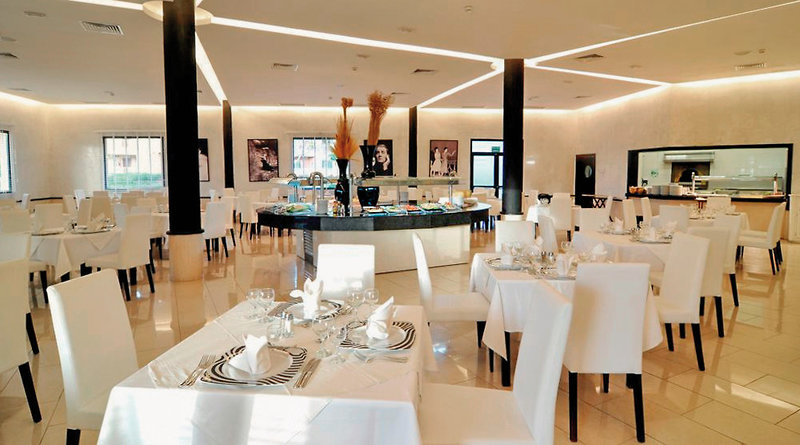 Grand Sirenis Punta Cana Resort 10