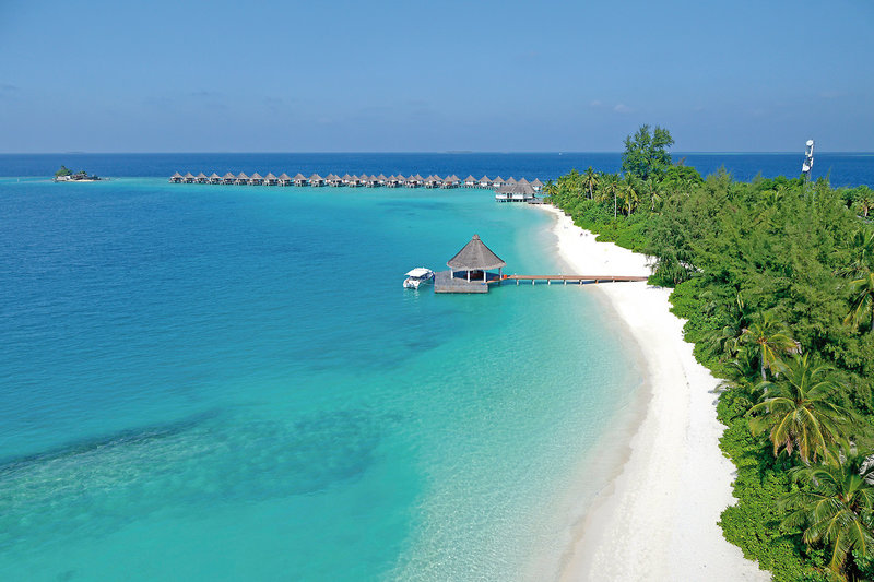 Safari Island Resort & Spa 9