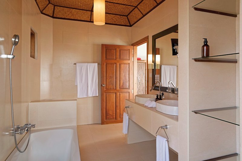 Safari Island Resort & Spa 15