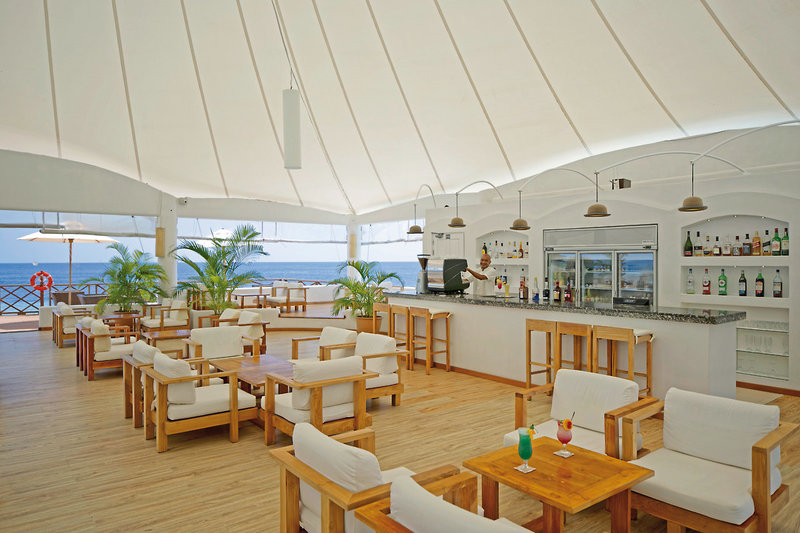 Safari Island Resort & Spa 21
