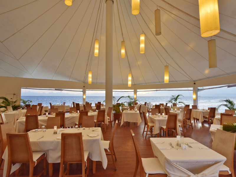 Safari Island Resort & Spa 21
