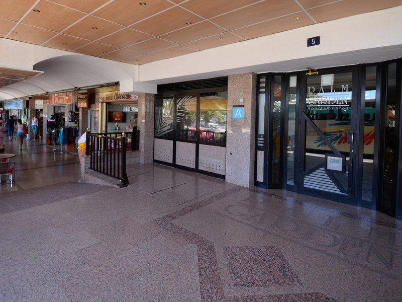 Apartamentos LIVVO Palm Garden 16