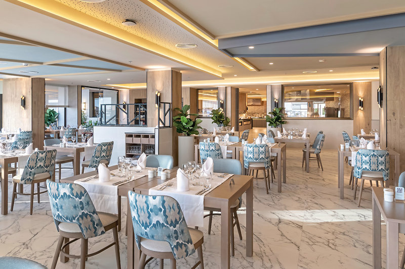 TUI BLUE Riu Calypso 13