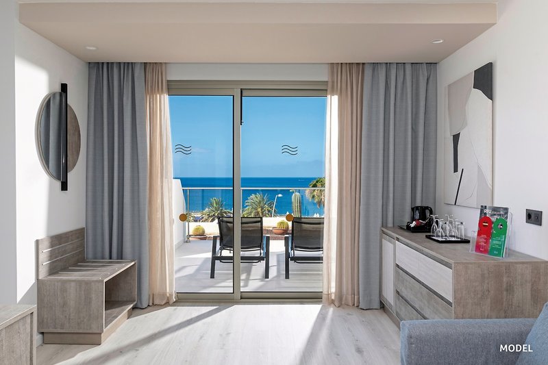 TUI BLUE Riu Calypso 19