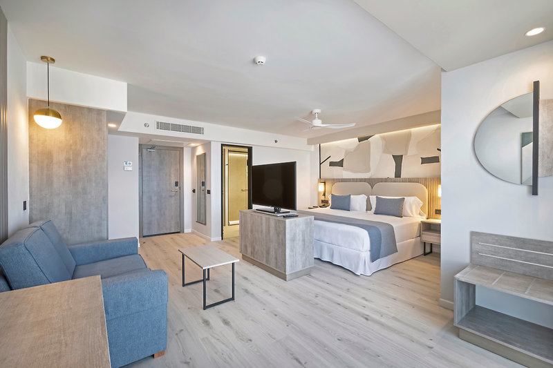 TUI BLUE Riu Calypso 21