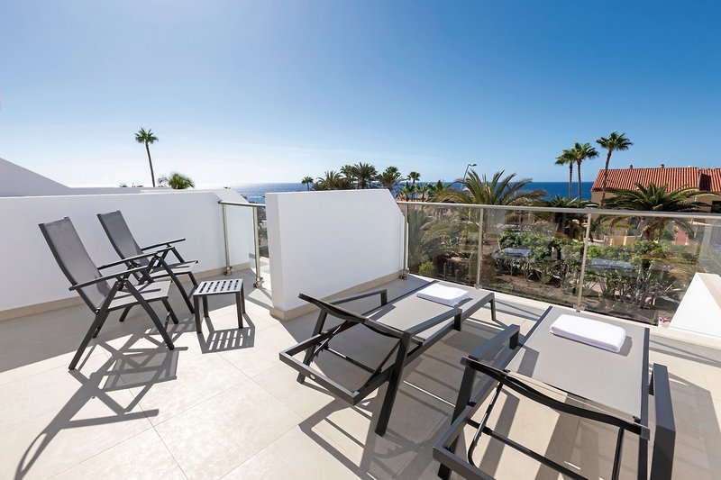 TUI BLUE Riu Calypso 23