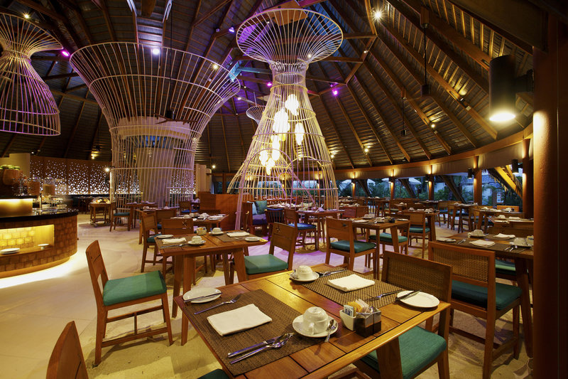 Centara Ras Fushi Resort & Spa Maldives 5