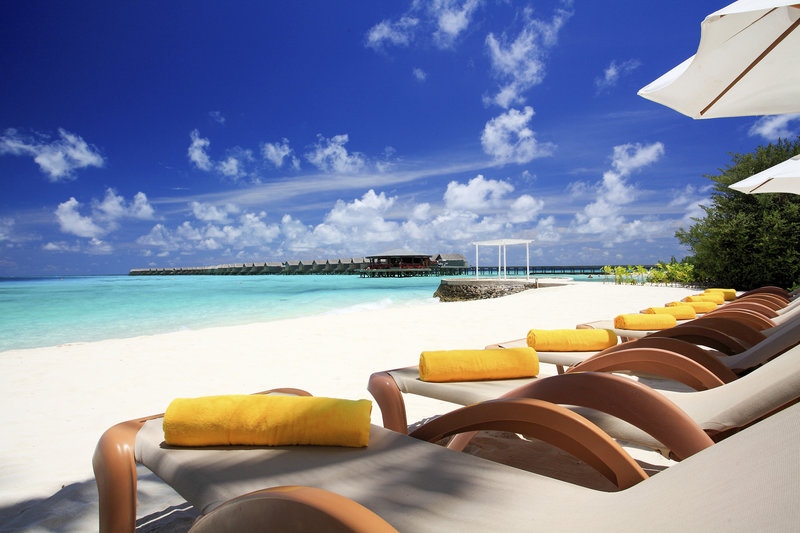 Centara Ras Fushi Resort & Spa Maldives 6