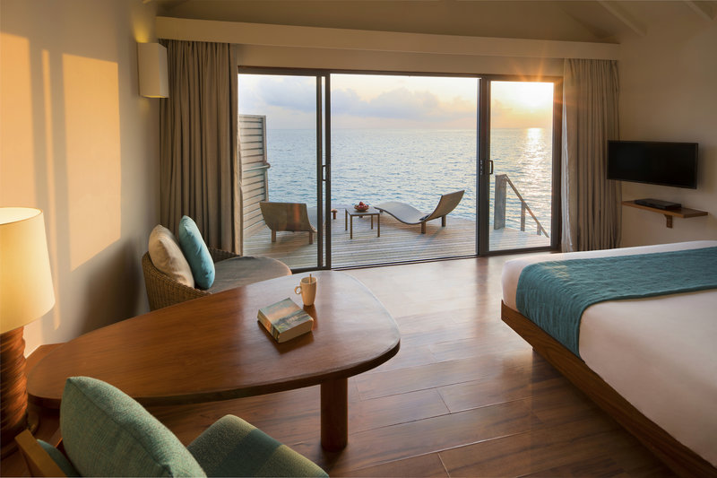 Centara Ras Fushi Resort & Spa Maldives 11
