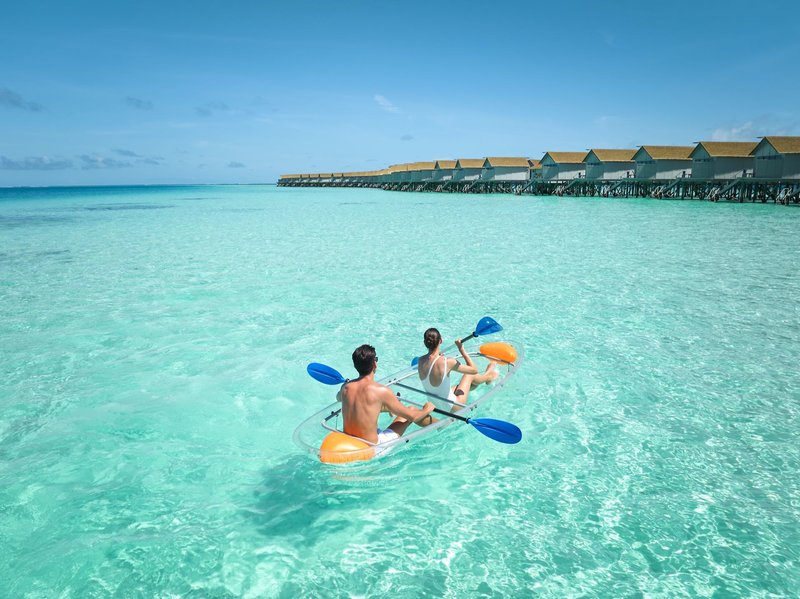 Centara Ras Fushi Resort & Spa Maldives 3