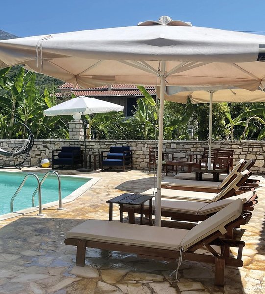 Kaiafas Lake Hotel 1