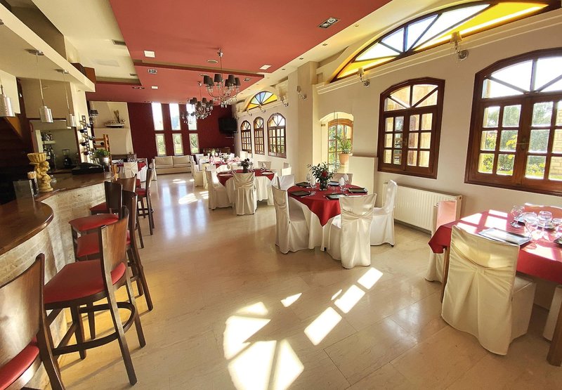 Kaiafas Lake Hotel 3