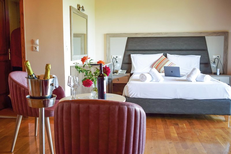 Kaiafas Lake Hotel 5