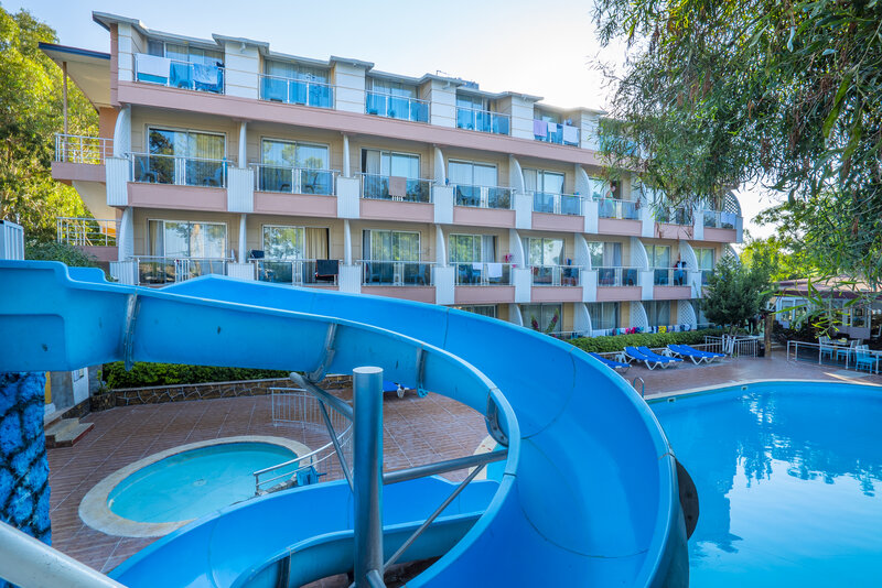 Aperion Beach Hotel 2