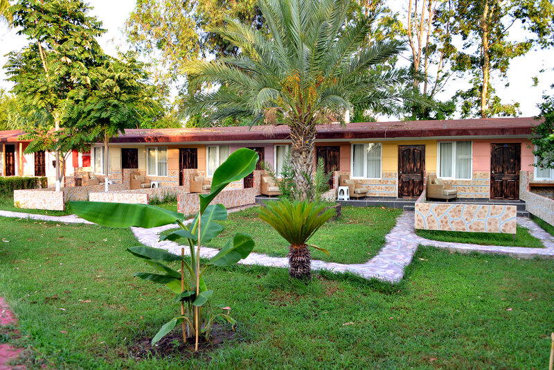 Aperion Beach Hotel 11