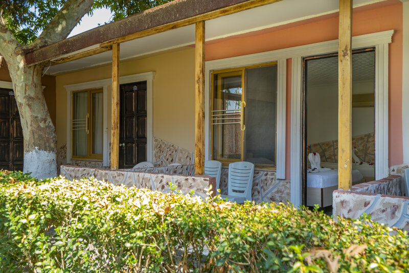 Aperion Beach Hotel 20