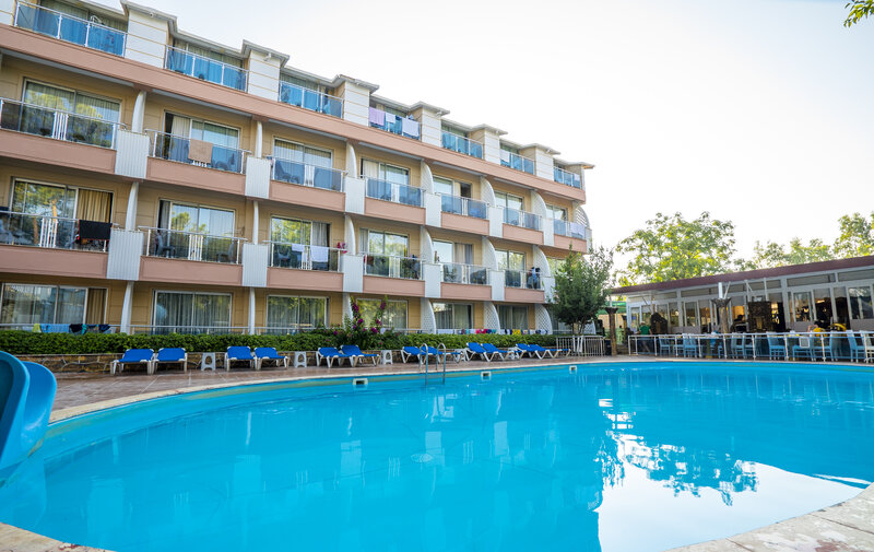 Aperion Beach Hotel 4