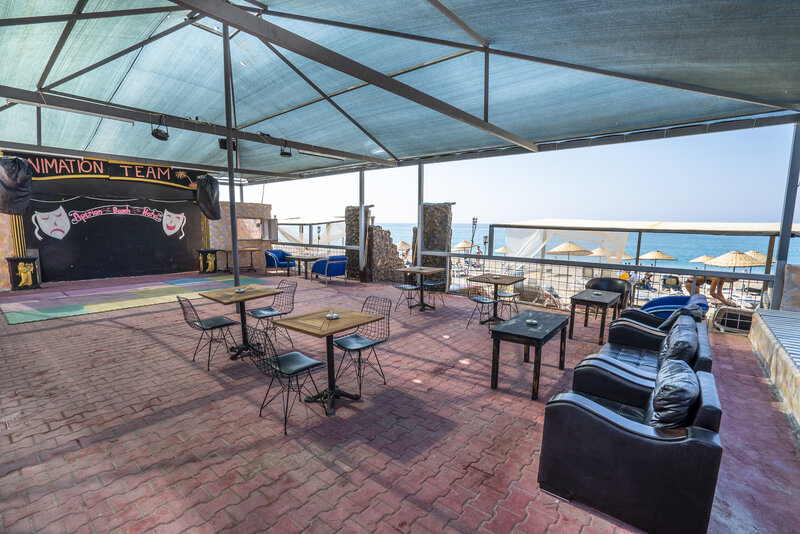 Aperion Beach Hotel 9