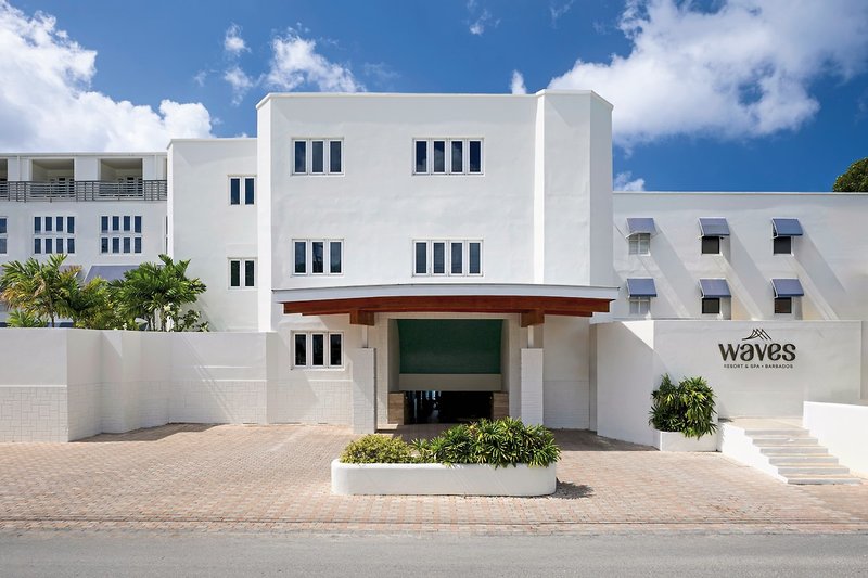 Waves Hotel & Spa by Elegant Hotels 6