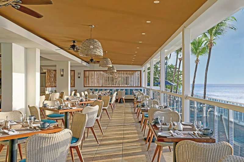 Waves Hotel & Spa by Elegant Hotels 23