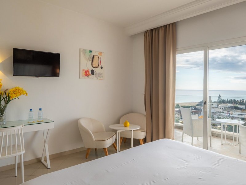 COOEE Hotel President 15