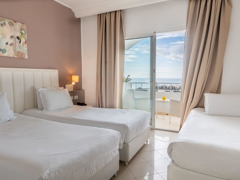 COOEE Hotel President 17