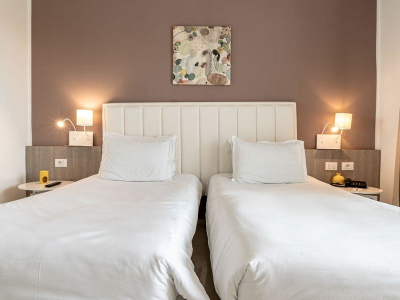 COOEE Hotel President 19