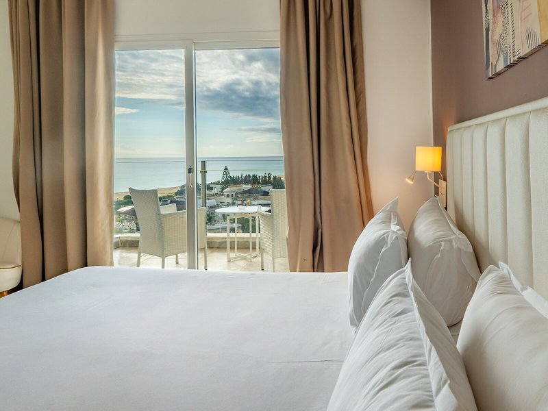 COOEE Hotel President 39