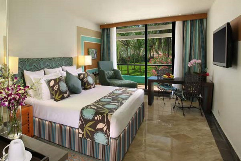 The Pyramid Cancun 4