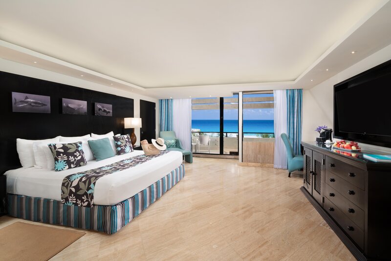 The Pyramid Cancun 24