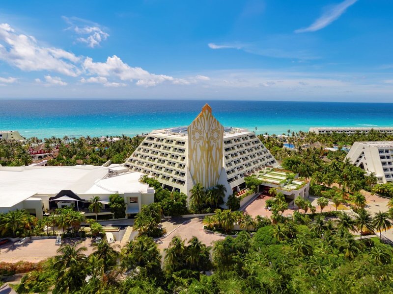 The Pyramid Cancun 1