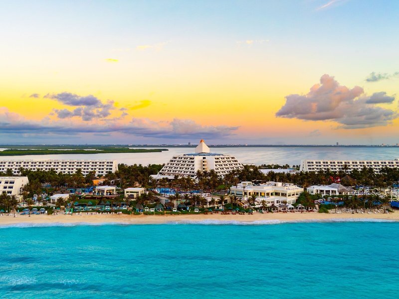 The Pyramid Cancun 4