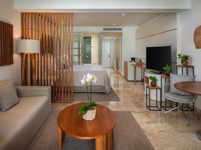 Paradisus La Perla 42 - Room Example