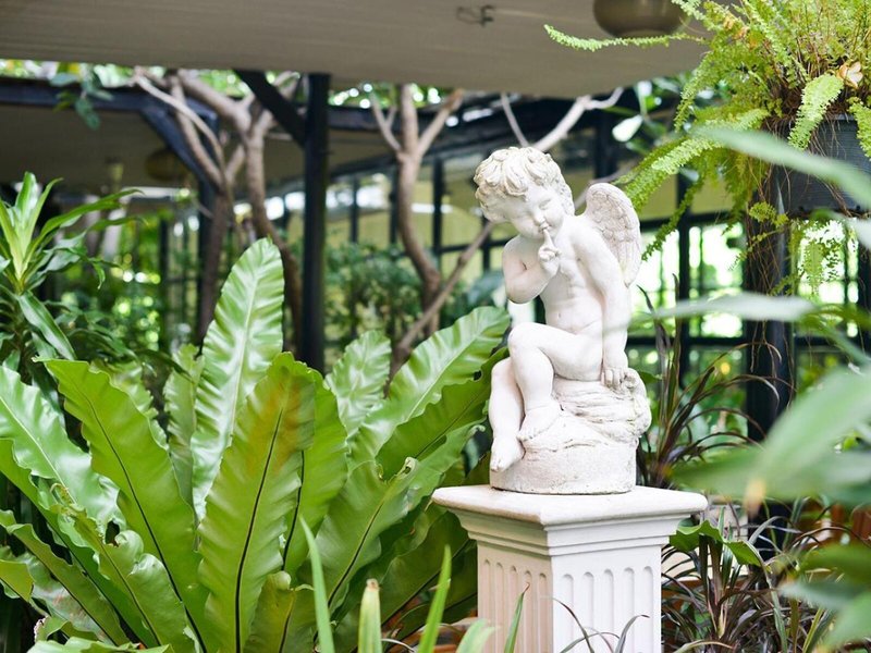 Grand Howard Hotel 3