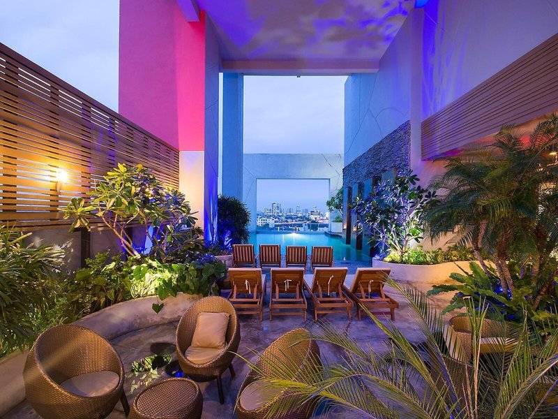 Grand Howard Hotel 5