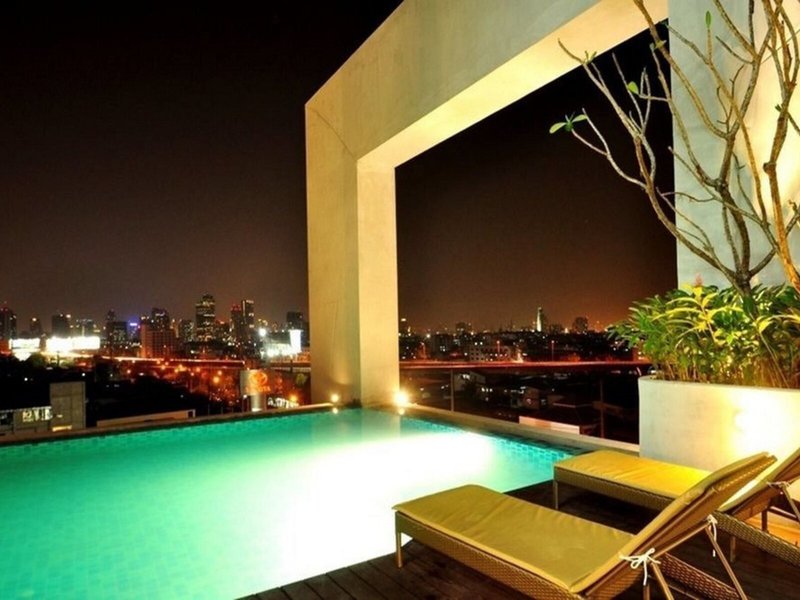 Grand Howard Hotel 8