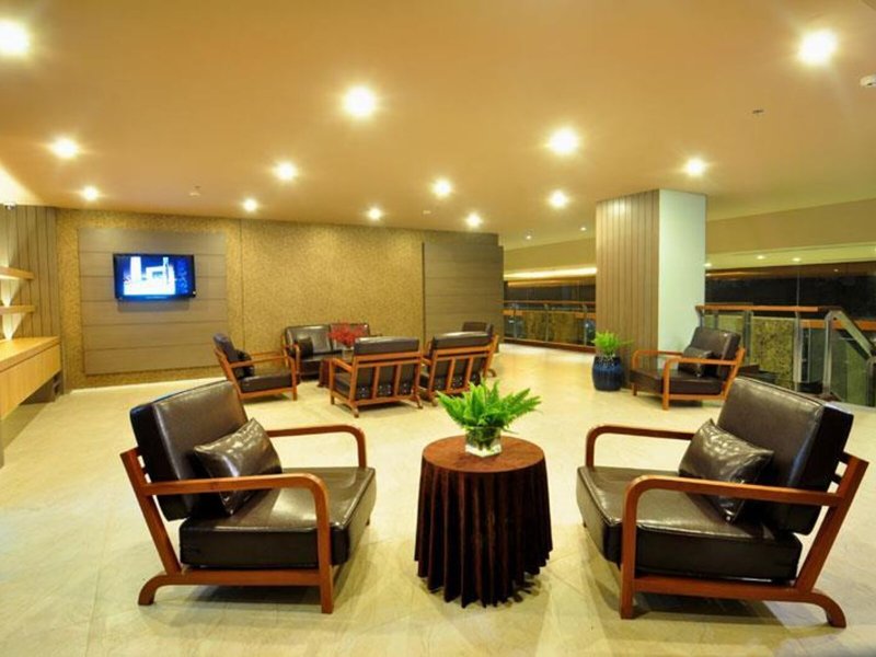 Grand Howard Hotel 12