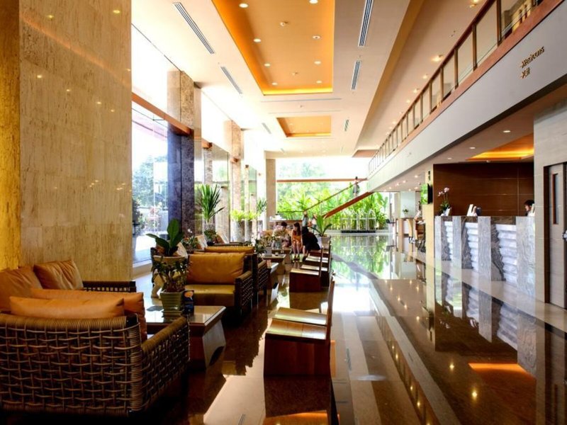 Grand Howard Hotel 16