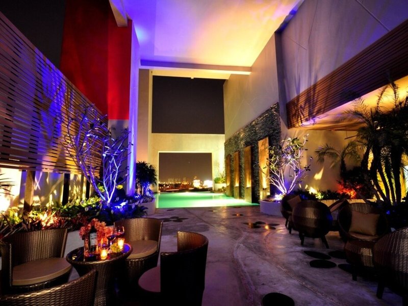 Grand Howard Hotel 19