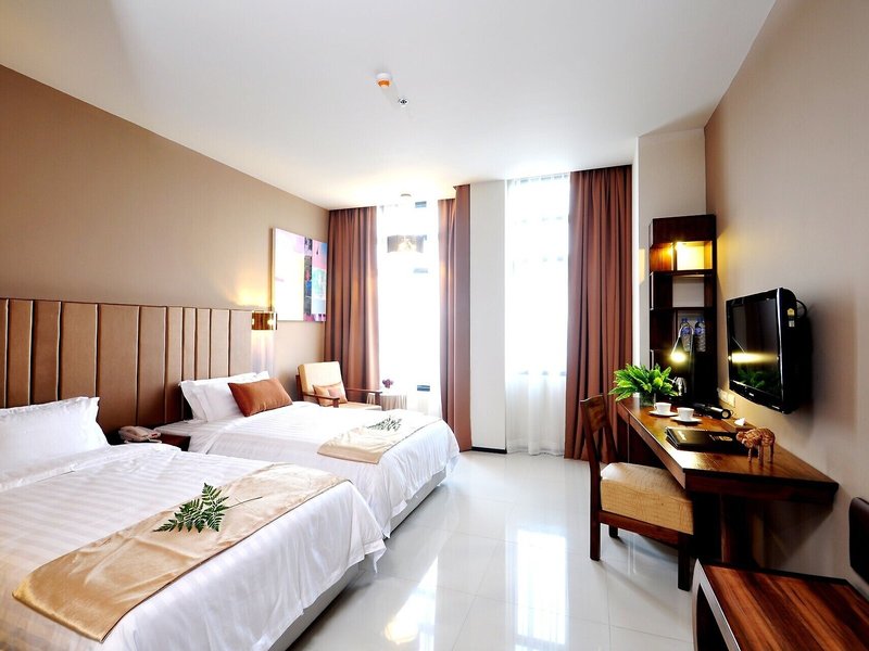 Grand Howard Hotel 45
