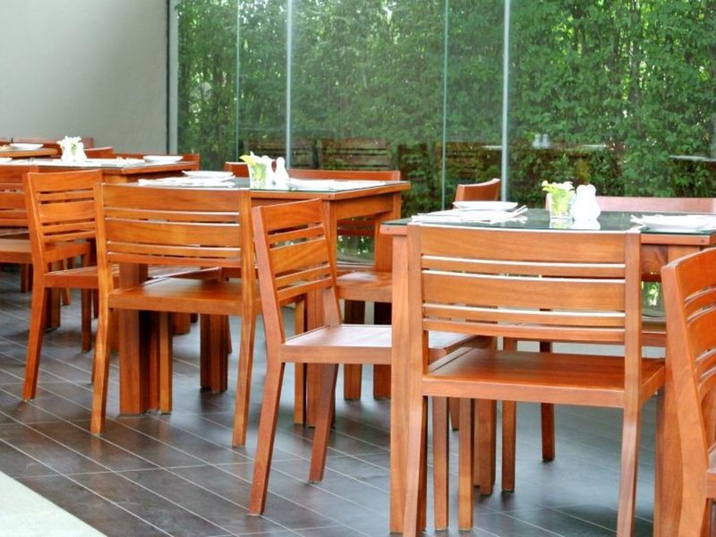 Grand Howard Hotel 8