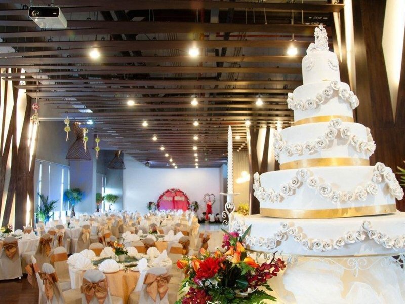 Grand Howard Hotel 17