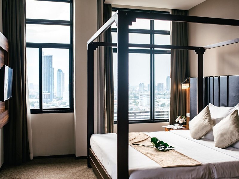 Grand Howard Hotel 24