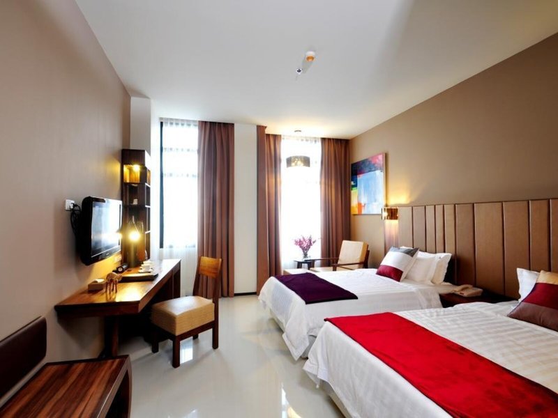 Grand Howard Hotel 33