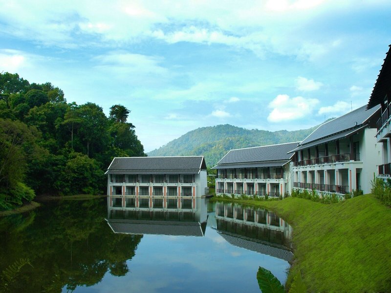 Tinidee Golf Resort at Phuket 1