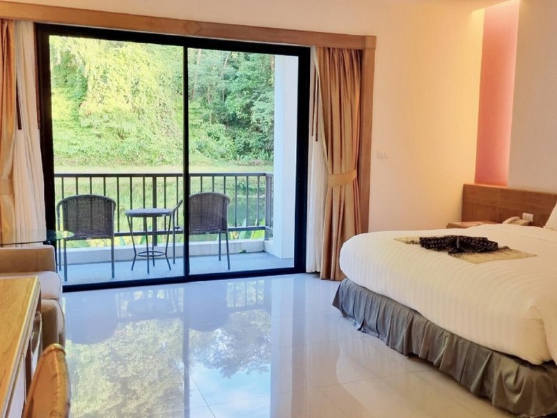 Tinidee Golf Resort at Phuket 33