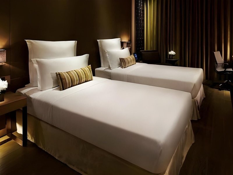 L´Hotel Elan 14
